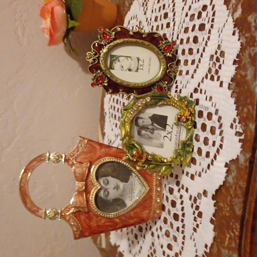 Aaron Brothers Small Picture frames NWOT